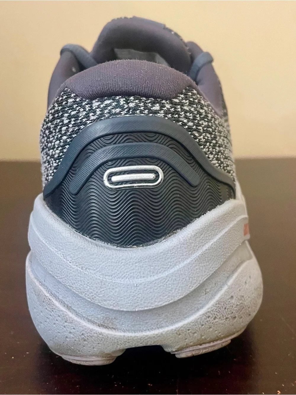 Brooks Ghost Max 2 Womens Running Shoes Ebony Grey Lilac 1204201B005 Size 8